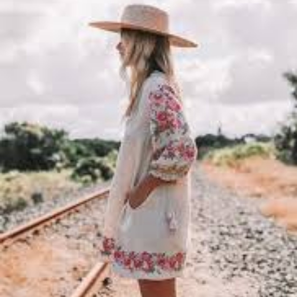 Spell and the Gypsy Cleo tunic dress NWT - Picture 3 of 9